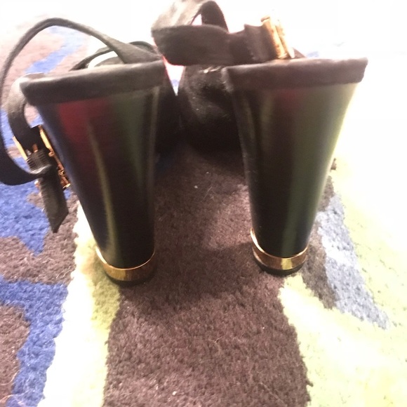 Tory Burch Sling Back Black Suede Heels Size 8 - Picture 4 of 7